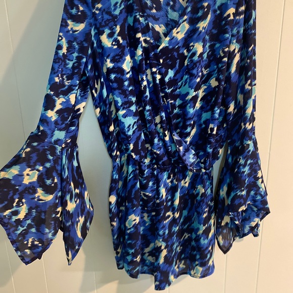 GORGEOUS ABSTRACT ROMPER - Picture 4 of 8